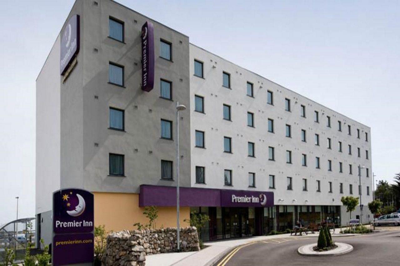 Premier Inn Aberdeen Airport - Дайс Екстериор снимка